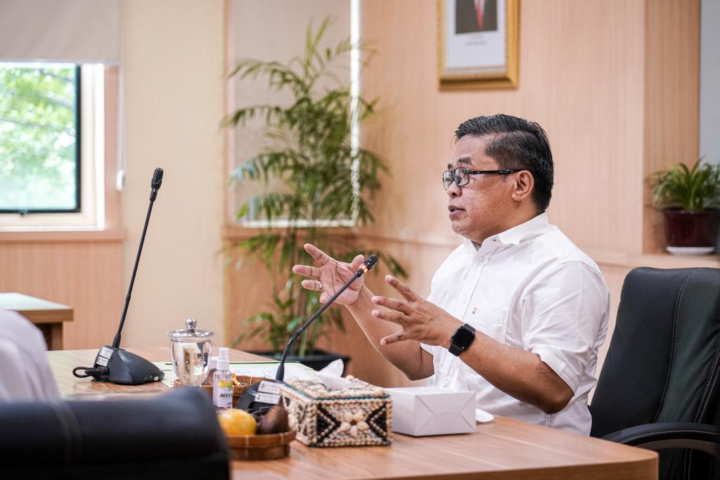 DohongAlue  LHK,Menteri Wakil